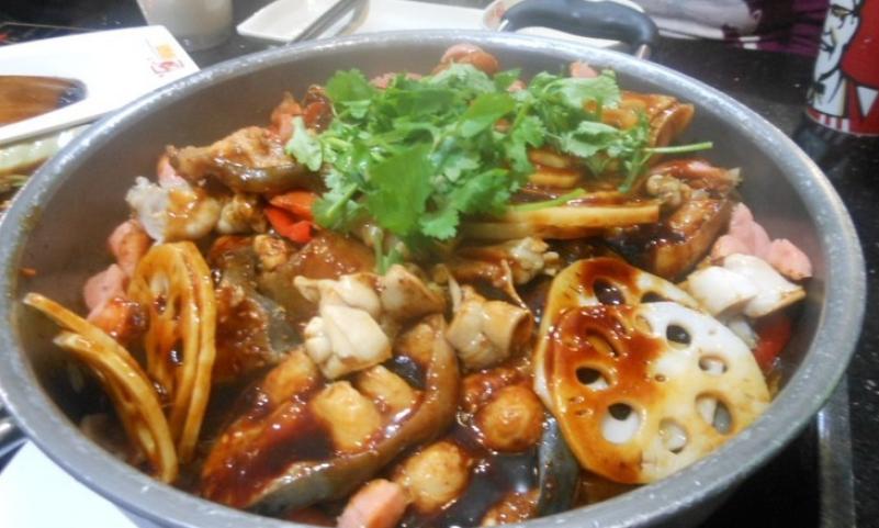 御品皇三汁焖锅